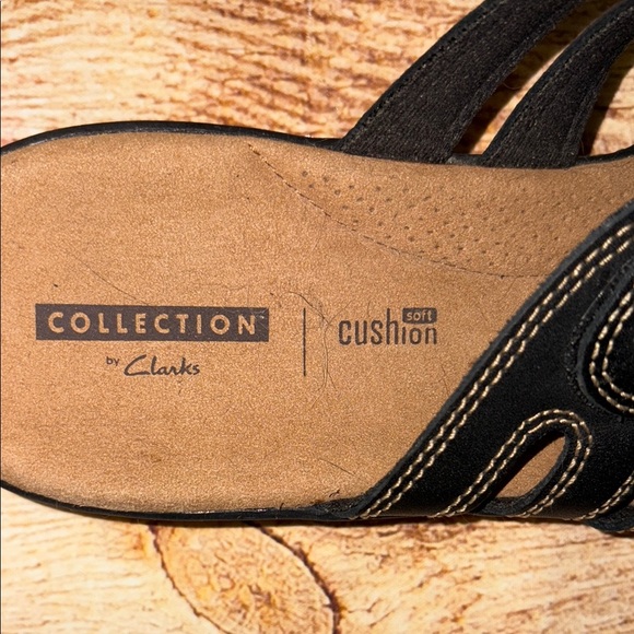 Collection B Black Women's Sandals - Picture 3 of 5